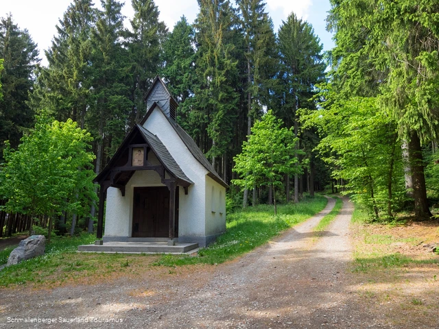 Kolhagen Kapelle oberhalb von Berghausen